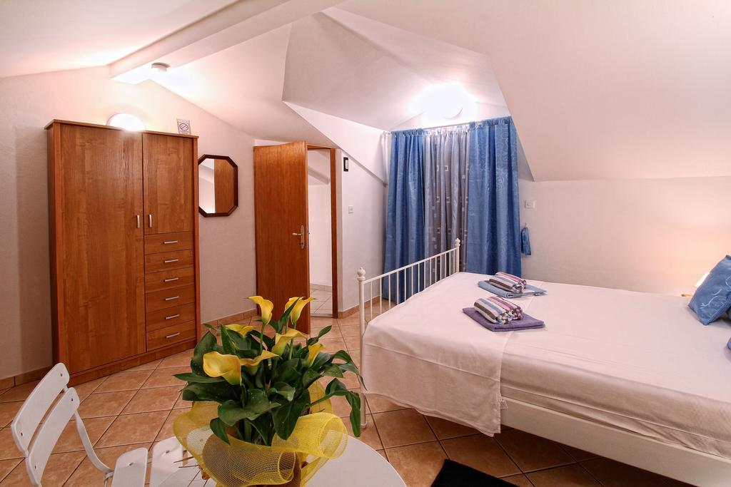 Holiday Home Marko Funtana Εξωτερικό φωτογραφία