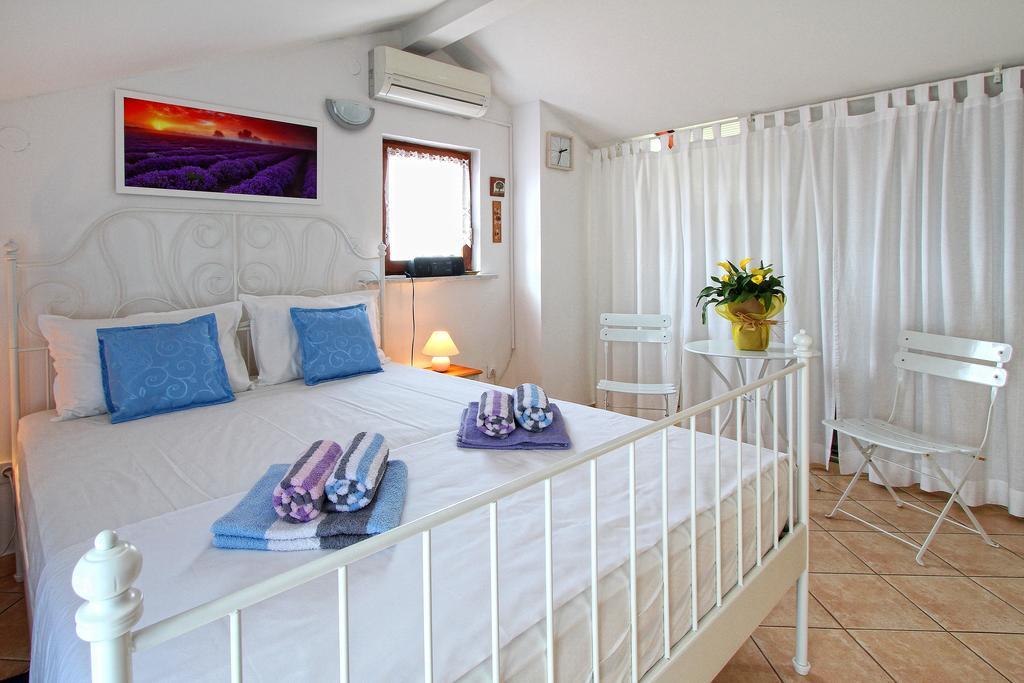 Holiday Home Marko Funtana Εξωτερικό φωτογραφία